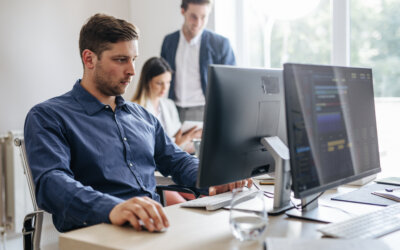Colaborare IT Intern-Extern: Framework Complet pentru Directori (Fără Conflict)